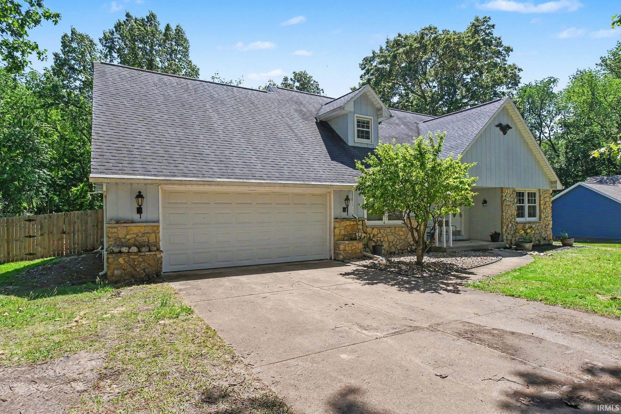 21462 Ravenna Drive South Bend IN 46628