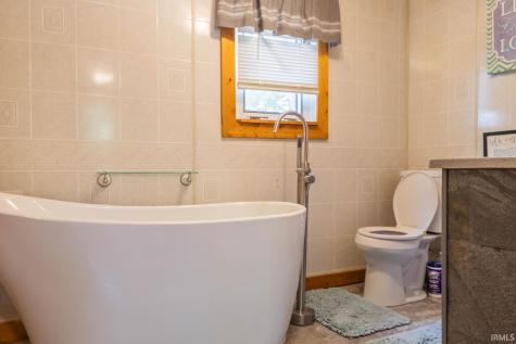 214 E South Street Winchester IN 47394