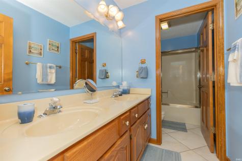 1531 Kings Bridge Road Evansville IN 47725