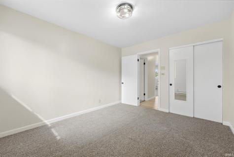 2304 W Cambridge Drive Muncie IN 47304