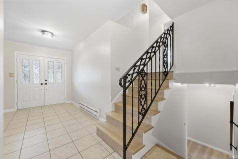 2304 W Cambridge Drive Muncie IN 47304