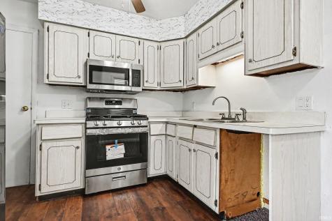 57805 Frances Avenue Elkhart IN 46517