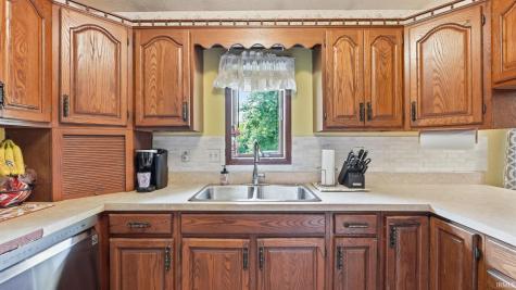 4421 S State Road 5 Road South Whitley IN 46787