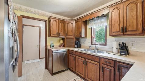4421 S State Road 5 Road South Whitley IN 46787