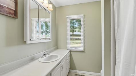 4421 S State Road 5 Road South Whitley IN 46787