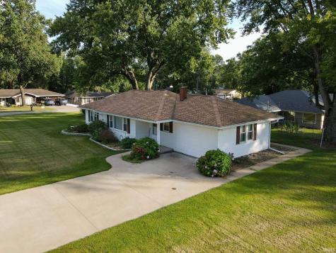 2007 Jackson Drive Vincennes IN 47591