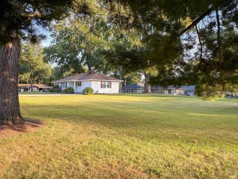 2007 Jackson Drive Vincennes IN 47591