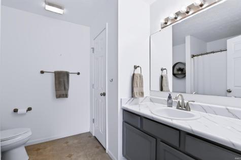 1608 Austin Drive Lebanon IN 46052