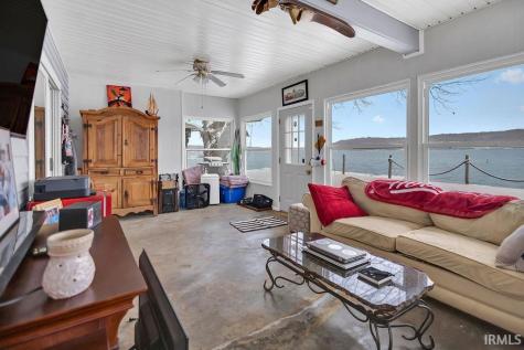 9405 E Southshore Drive Unionville IN 47468