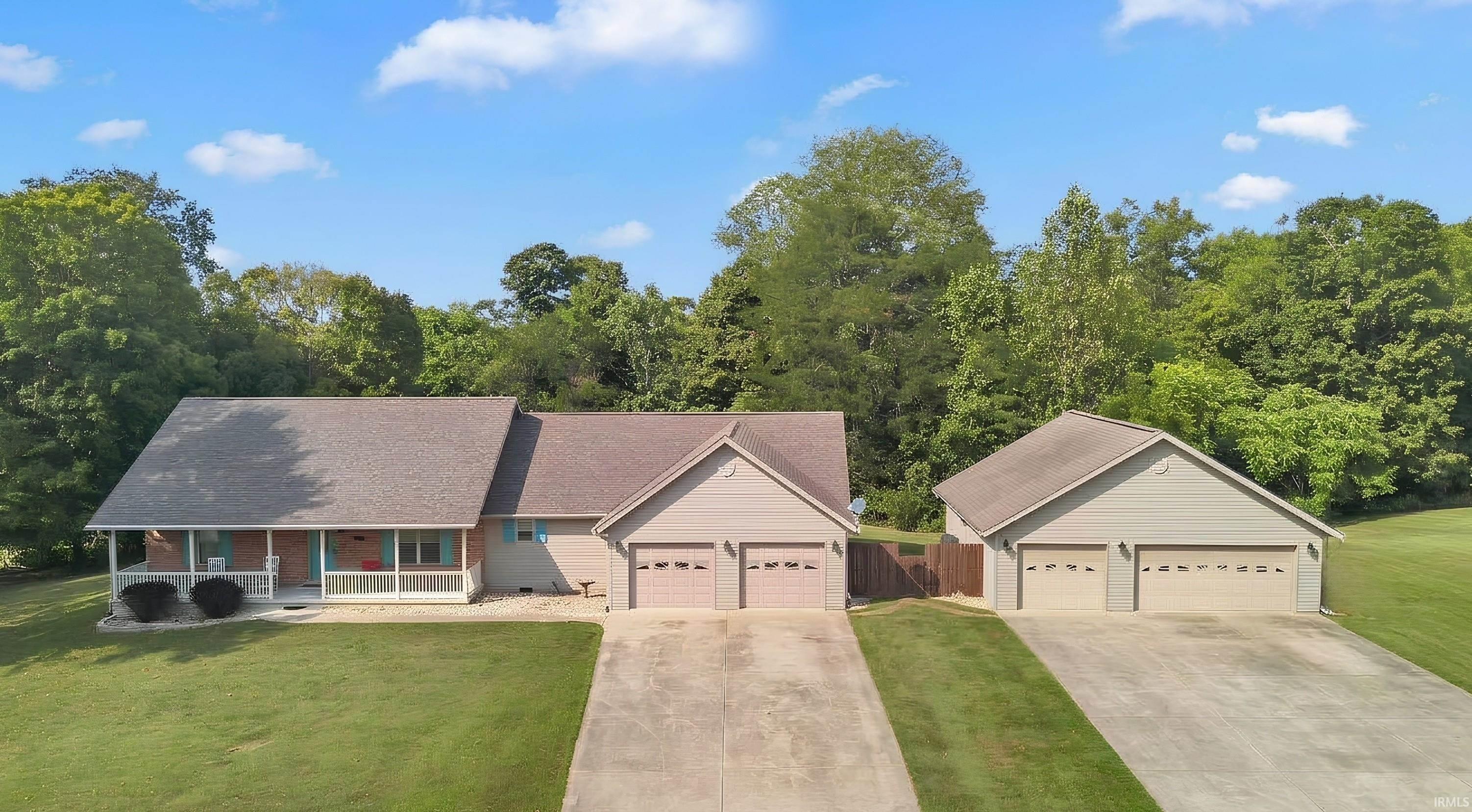Bedford IN, 230 New Sandpit Acres Road