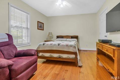 230 New Sandpit Acres Bedford IN 47421