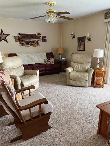 1860 Dogwood Lane Linton IN 47441