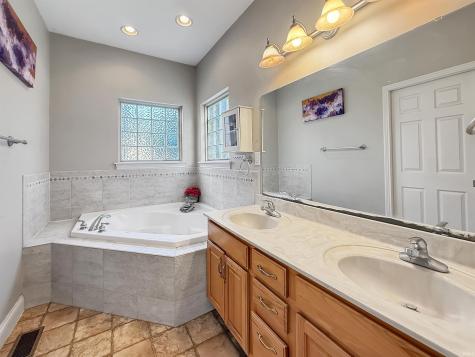 1909 Kyverdale Drive Lafayette IN 47909
