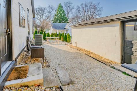 229 S Maple Street Bloomington IN 47404