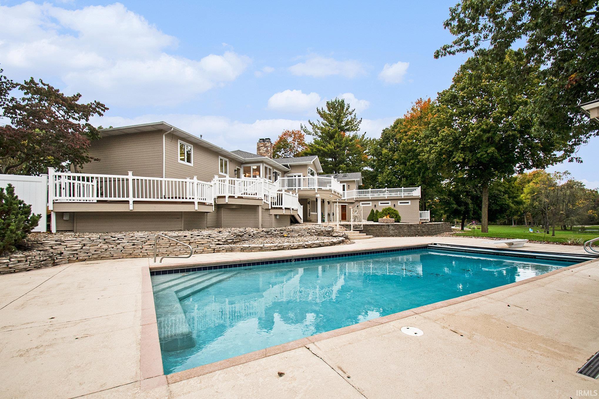 51354 Stratford Drive Elkhart IN 46514