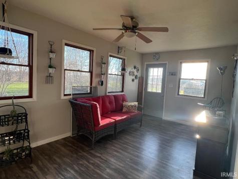 4740 E 600 S Road Gas City IN 46933
