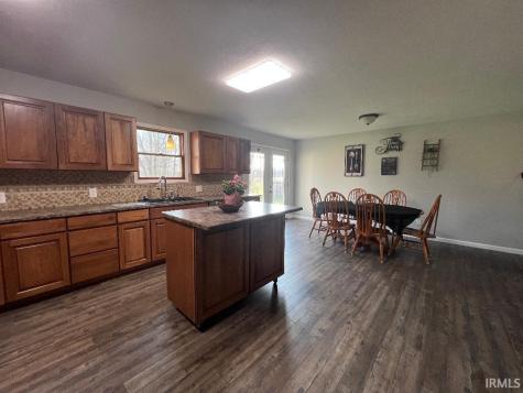 4740 E 600 S Road Gas City IN 46933
