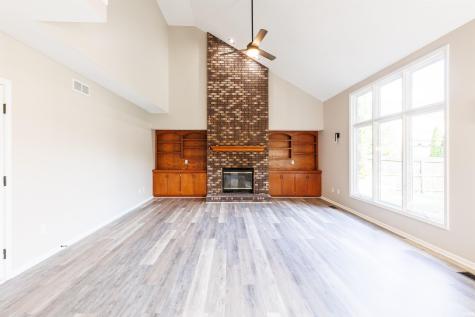 1303 Winnsboro Pass Fort Wayne IN 46845