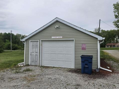 5795 W County Road 1350 S Jasonville IN 47438