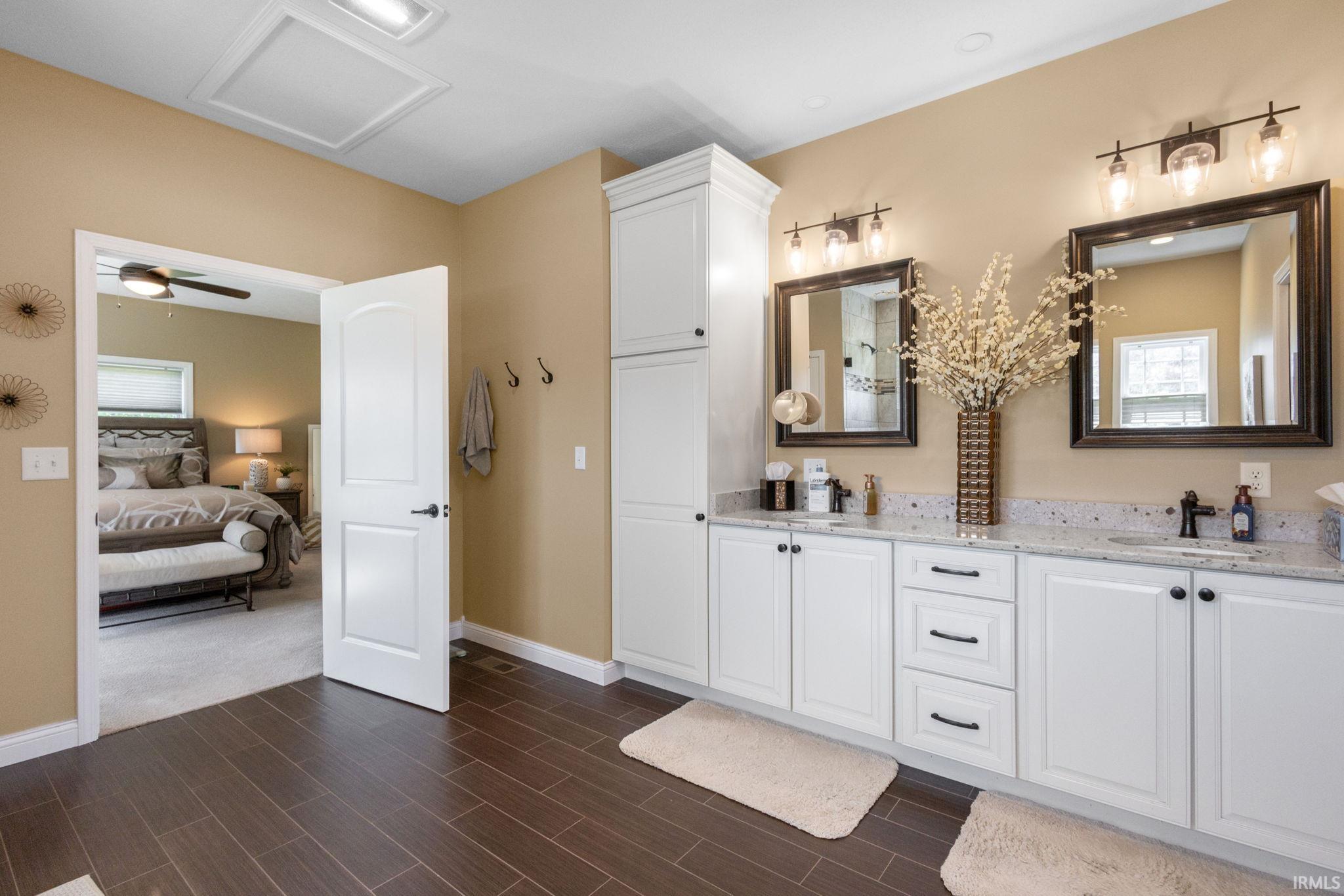 2047 W Blackberry Trail Warsaw IN 46580