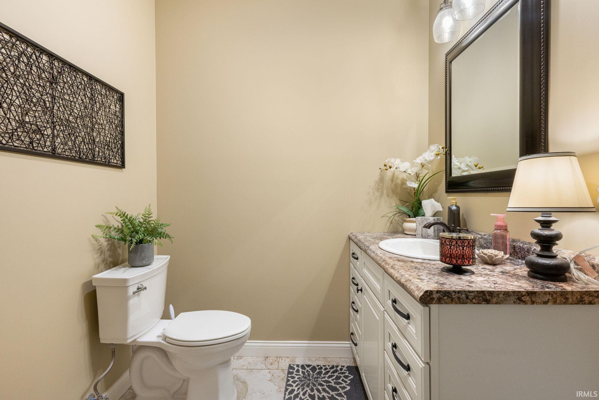 2047 W Blackberry Trail Warsaw IN 46580