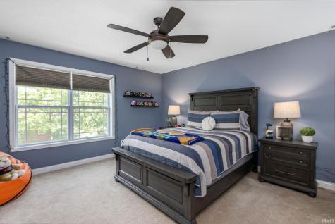 2047 W Blackberry Trail Warsaw IN 46580