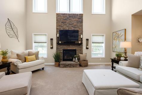 2047 W Blackberry Trail Warsaw IN 46580