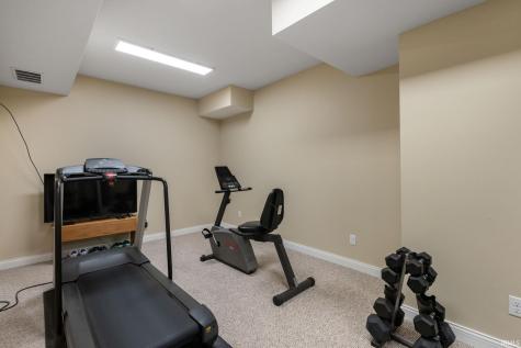 2047 W Blackberry Trail Warsaw IN 46580