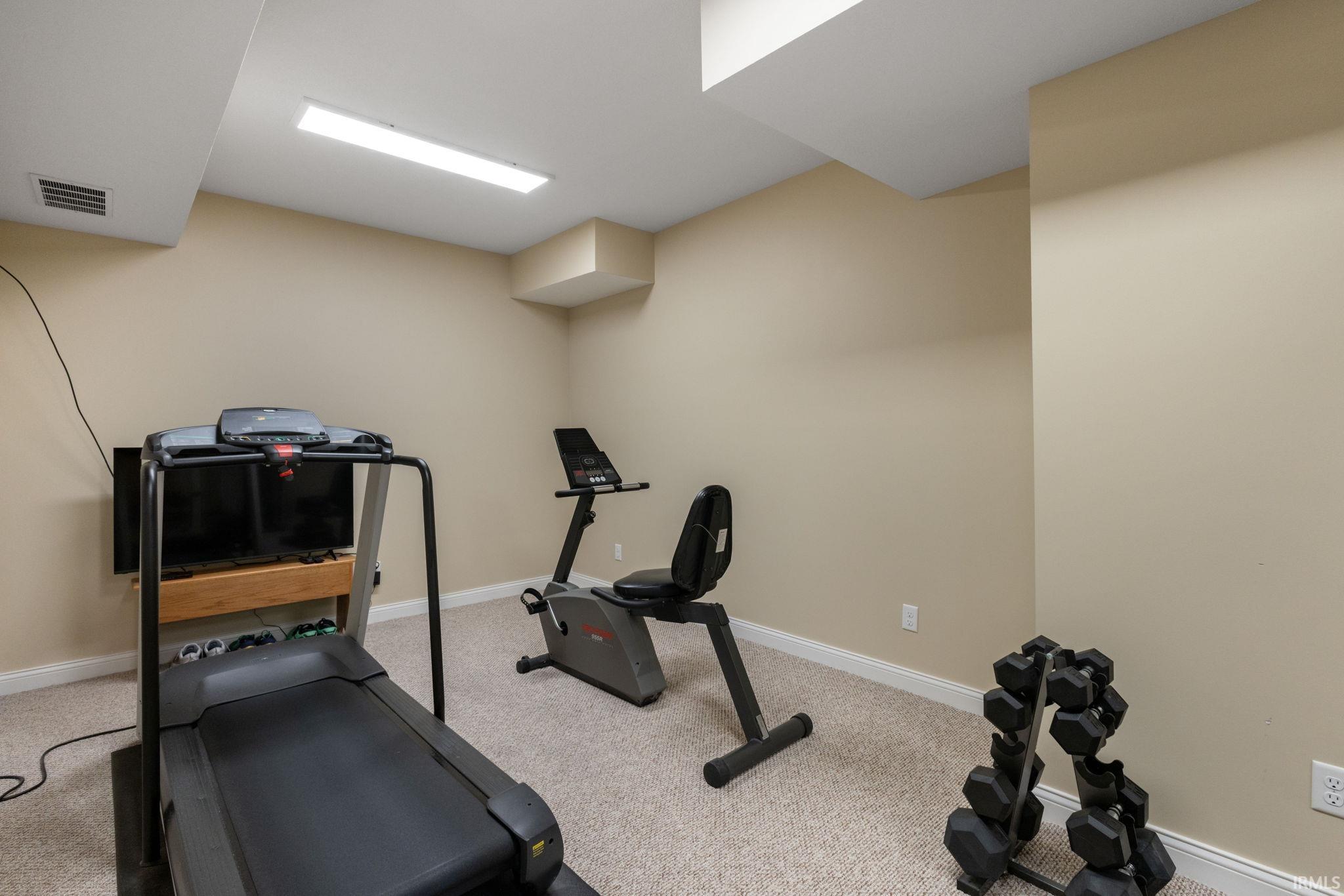 2047 W Blackberry Trail Warsaw IN 46580