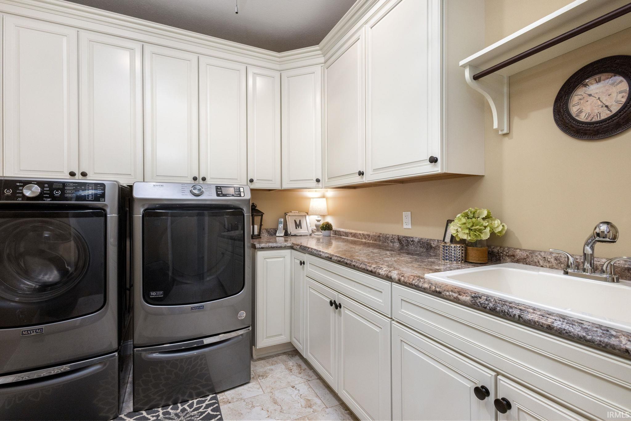 2047 W Blackberry Trail Warsaw IN 46580