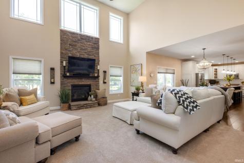 2047 W Blackberry Trail Warsaw IN 46580