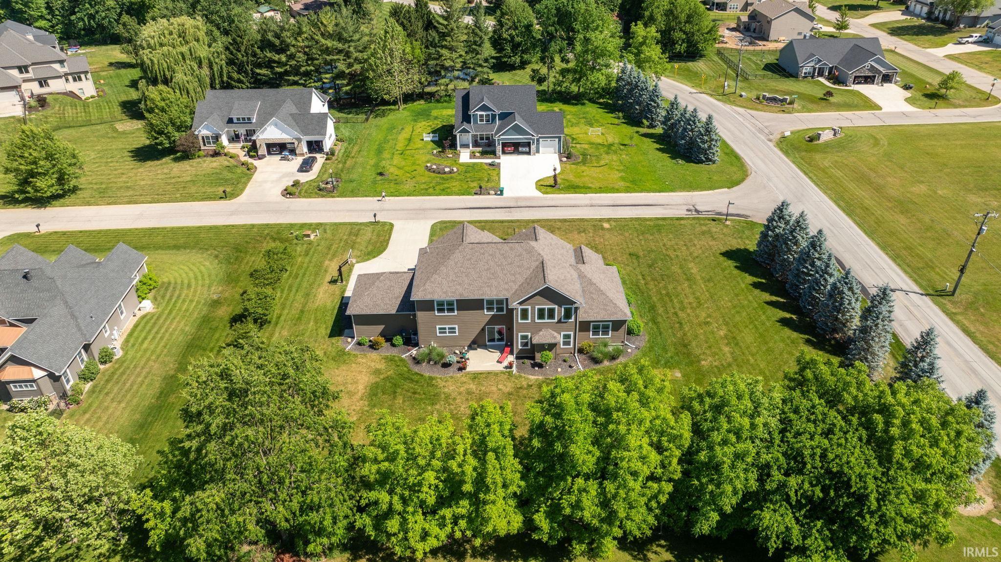 2047 W Blackberry Trail Warsaw IN 46580