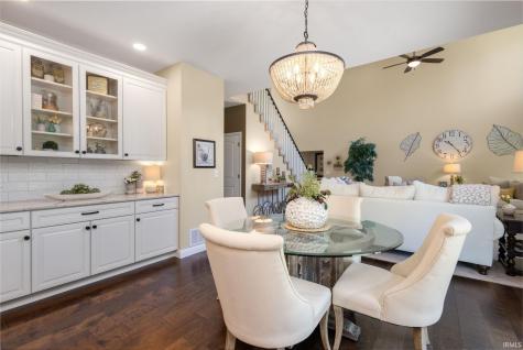 2047 W Blackberry Trail Warsaw IN 46580