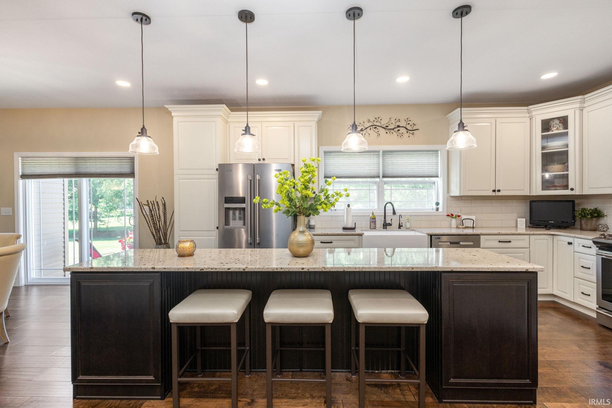 2047 W Blackberry Trail Warsaw IN 46580