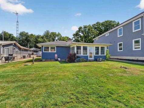 1913 Chapman Lake Drive Warsaw IN 46580