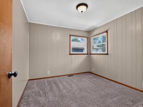 1913 Chapman Lake Drive Warsaw IN 46580