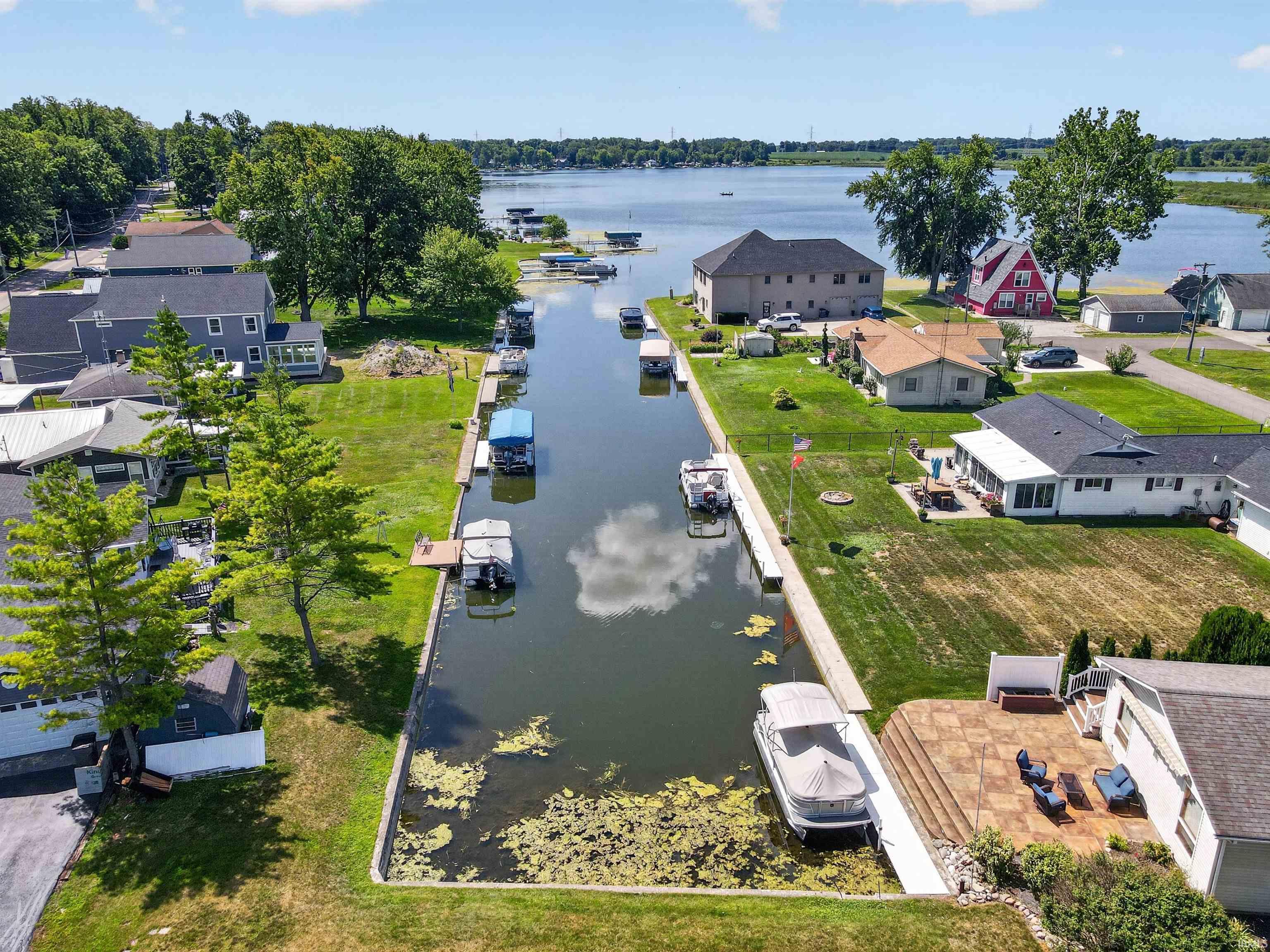 1913 Chapman Lake Drive Warsaw IN 46580