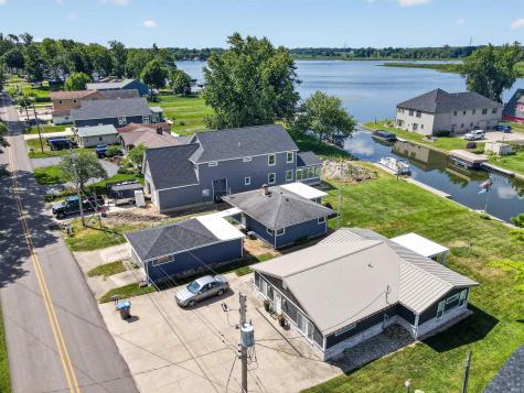 1913 Chapman Lake Drive Warsaw IN 46580
