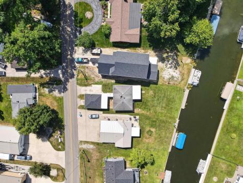 1913 Chapman Lake Drive Warsaw IN 46580
