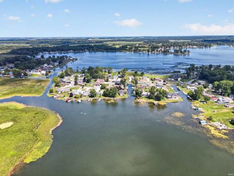 1913 Chapman Lake Drive Warsaw IN 46580