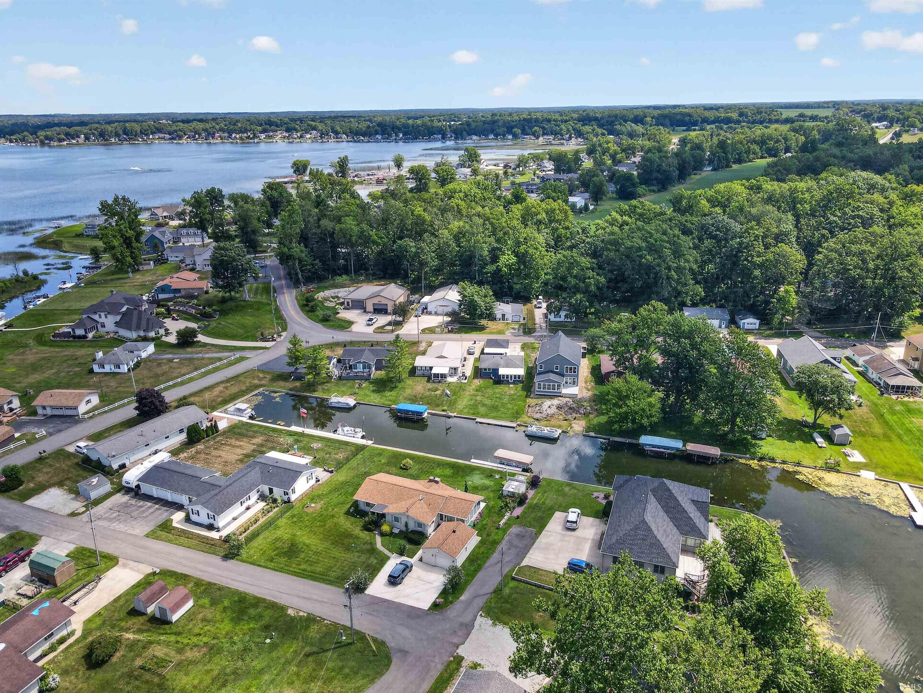 1913 Chapman Lake Drive Warsaw IN 46580