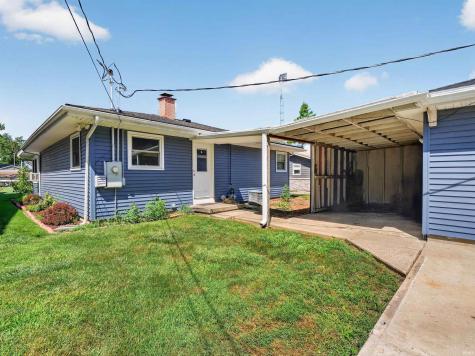 1913 Chapman Lake Drive Warsaw IN 46580