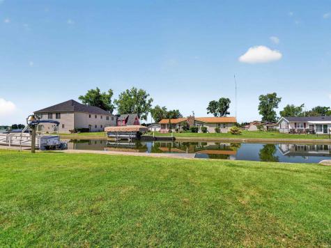 1913 Chapman Lake Drive Warsaw IN 46580