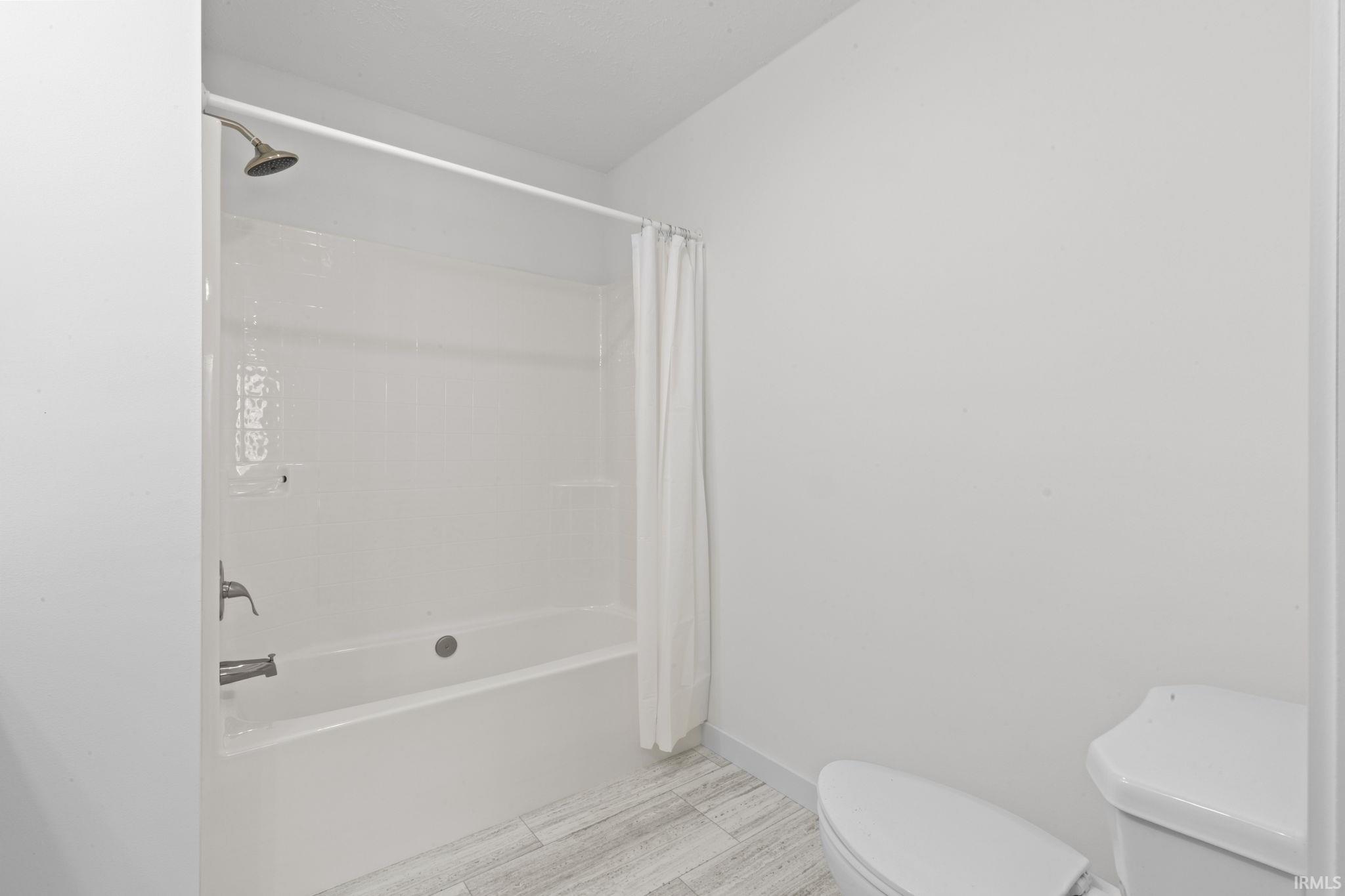 2204 Kemble Avenue South Bend IN 46613
