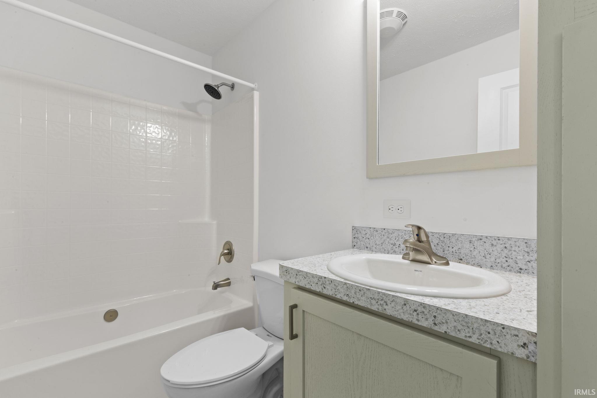 2204 Kemble Avenue South Bend IN 46613