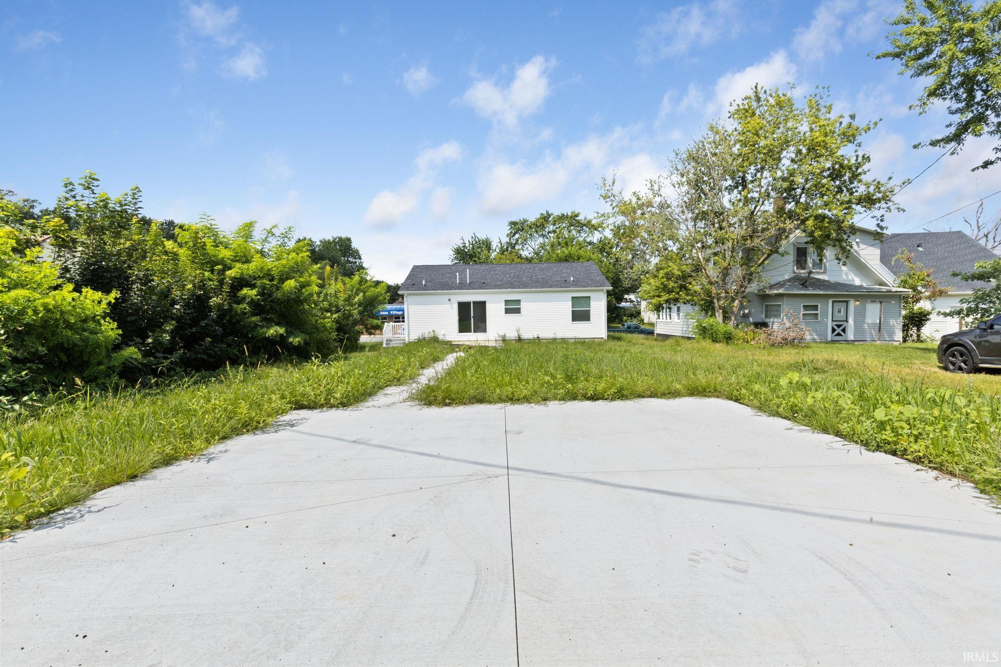 2204 Kemble Avenue South Bend IN 46613