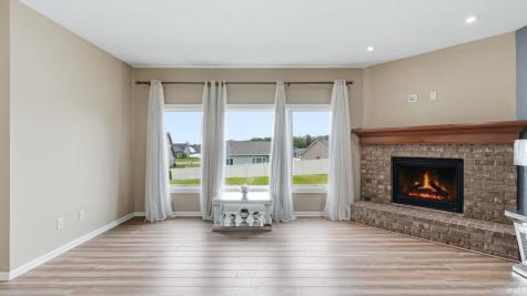 232 W Bay Bridge Court Columbia City IN 46725