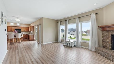 232 W Bay Bridge Court Columbia City IN 46725