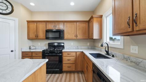 232 W Bay Bridge Court Columbia City IN 46725