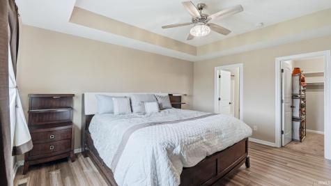 232 W Bay Bridge Court Columbia City IN 46725